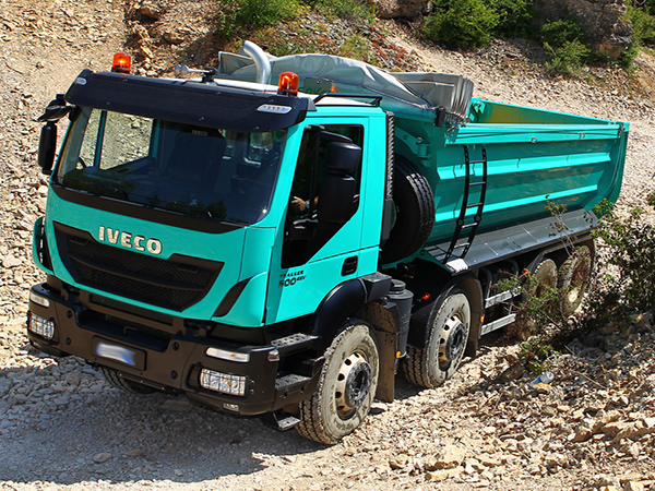 стоимость запчастей для грузовиков Iveco Trakker