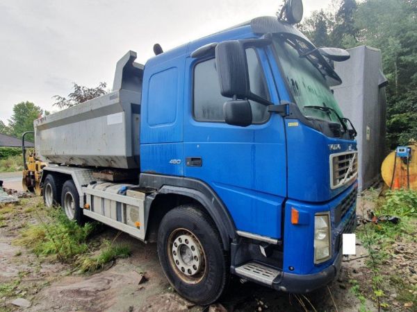 стоимость запчастей для грузовиков Volvo FM